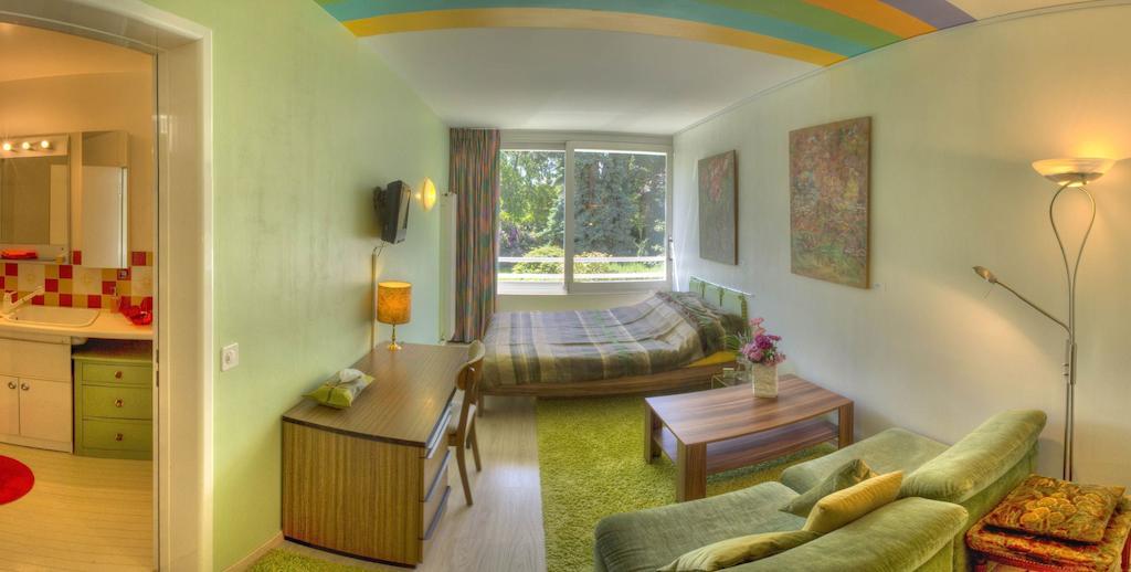 Villa Esprit3 Geneva Phòng bức ảnh